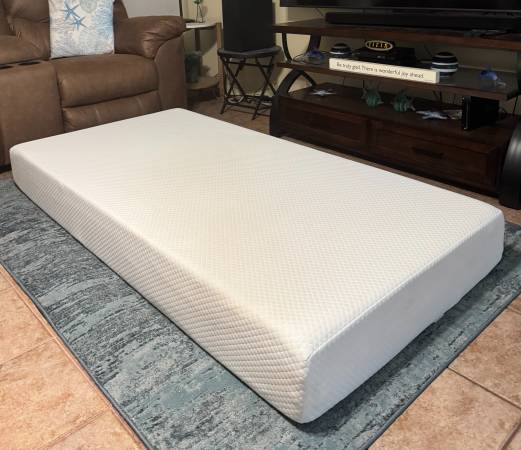Serta CertiPUR 8" Cooling Memory Foam Twin Size Mattress ~ *LIKE NEW! 1