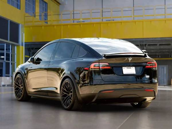 2022 Tesla Model X Base - $47,399 (Brandford, CT)63618953443075124