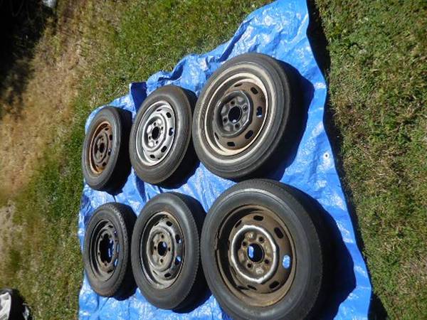 VW BUG  RIMS  1968 -74 . 4 LUG 15" RIM 1