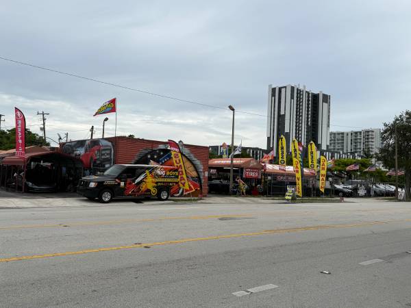 $6,999 Concesionario en alquiler en el centro de Fort Lauderdale (Fort Lauderdale)63825131334019123
