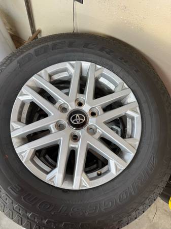 Toyota Tundra 265/70R18 OEM New 1