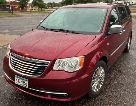 For Sale: 2014 Chrysler Town&Country Touring-L 30th Anniversary Ed. 1