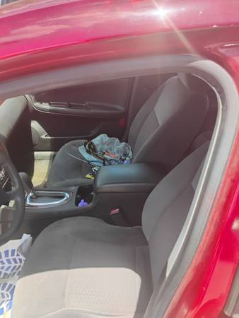 2010 Chevy Impala - $2,30063621988961411124