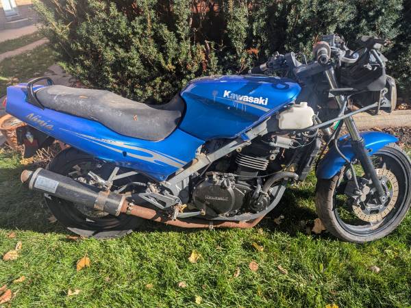 Free Kawasaki Ninja motorcycle, parts only. Pending. 1
