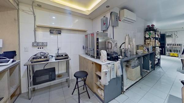 $12,000 / 900ft2 - EAST VILLAGE!!!!! TURNKEY COFFEE SHOP (East Village)63854289946497122