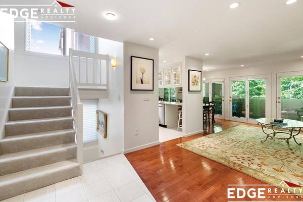 $3,950 / 2br - Impecable moderno de 2 habitaciones y 2.5 baños con lavandería en la unidad, ¡¡estacionamiento en garaje!! (Jamaica Plain)63802096714499123