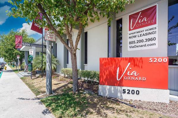 $3,241 / 3br - 1250ft2 - Lush Landscaping, Clubhouse Game & Movie Room, Ceiling Fan63800403174657121