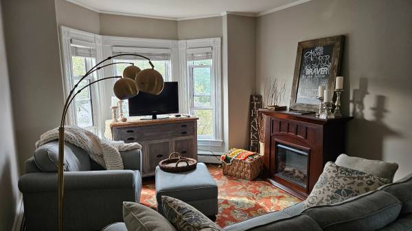 $2,100 / 3br - 1000ft2 - 3-BR Apartment North End Manchester (Manchester, NH)63931924543491124