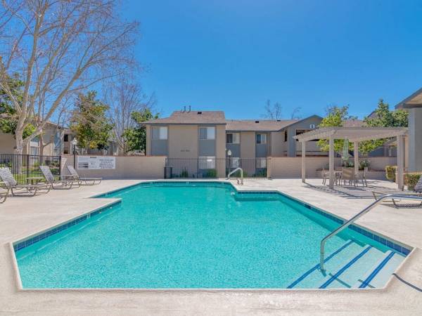 🏡 Spacious 3BR/2BA in Temecula – Your New Home Awaits! 1