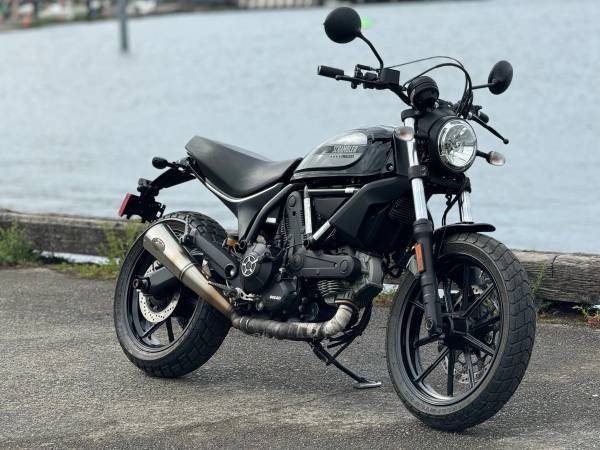 2016 DUCATI SCRAMBLER SIXTY 2 (CLEAN TITLE) End of month sale