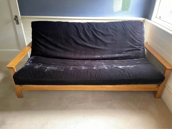 Beautiful Indonesian Queen High end 🌠 Futon Delivery available** 1