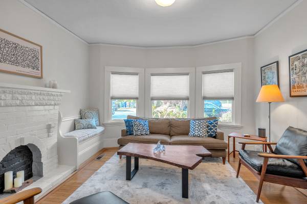 $6,250 / 3br - 2000ft2 - Charming Chetwood 3/1.5 House w ADU Yard, Parking, Storage, Laundry! (oakland lake merritt / grand)63658013939841123