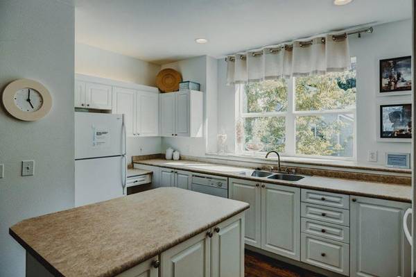 $2,539 / 2br - 1151ft2 - We Welcome Pets, On-Site Management, Onsite Recycling Program (Renton)63934549899522120