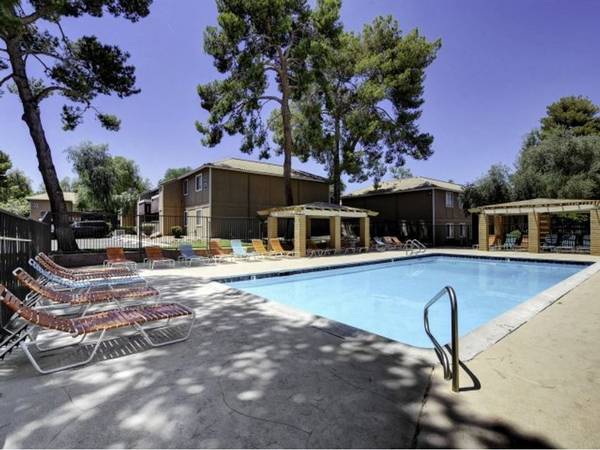 $1,114 / 1br - 680ft2 - Business Center, Refrigerator, 1/BD (3937 Spencer Street, Las Vegas, NV)63859498487171122