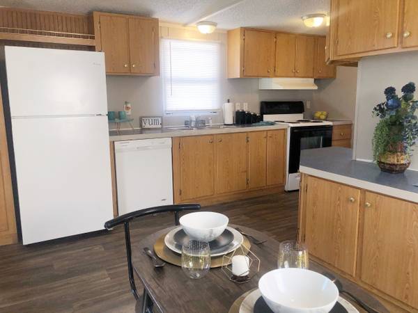 $38,499 / 3br - 1216ft2 - CASH OR EASY FINANCE! TWO FREE MONTHS OF LOT RENT! (DEL CITY)64150999349634123