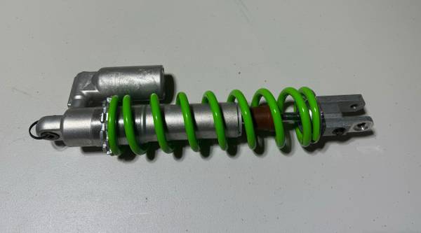 Kawasaki KX85/100 Shock 1