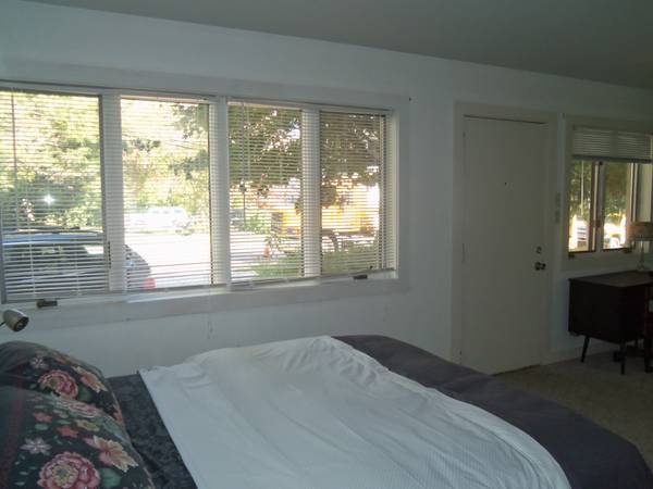 $200 / 600ft2 - 3 Puertas a IMU, Mejor ubicación en IU, ¡Camina a todas partes! (Bloomington)63935966195970121