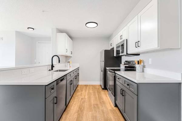 $1,898 / 2br - 982ft2 - Online Rental Payments, Washer/Dryer Included, 2/bd 2/ba (11785 NW Timberview Ln, Portland, OR)63615727064579122