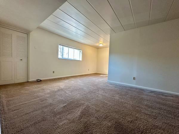 $1,050 / 2br - Unmatched Location 2 BR in Plum! Next to Boyce Park for You to Explore (Oakmont / Penn Hills / Milltown / Plum)64013204883587122
