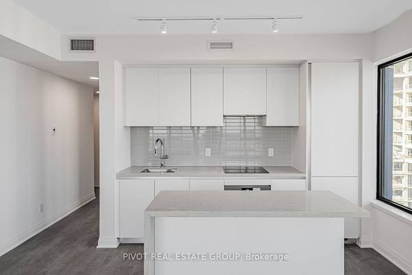 Brand New 2Bdrm 2Bath Corner /Hurontario & Burnhamthorpe Rd 1