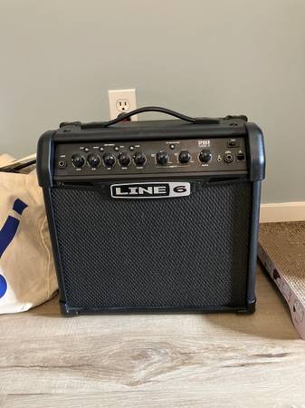 Line 6 Spider Classic 15W 1x8 Amp 1