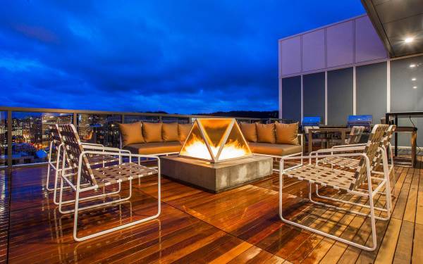 $3,223 / 2br - 1197ft2 - Rooftop Demonstration Kitchen for Classes/Events, A Must See (Pearl/NW Portland/Downtown/Portland)63831682028931120