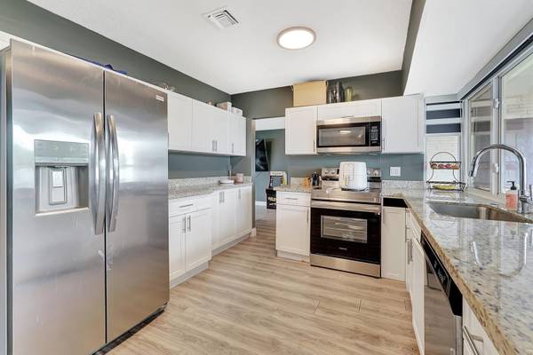 $625,000 / 4br - 2200ft2 - 4B/2B House in Hollywood Hills (Hollywood Beach)63906439945475122