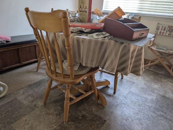 Solid Wood Pedestal Dining Table (36 in Round) + 4 Windsor Chairs 1