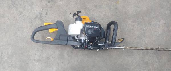 Gas Powered Hedge Trimmer 1