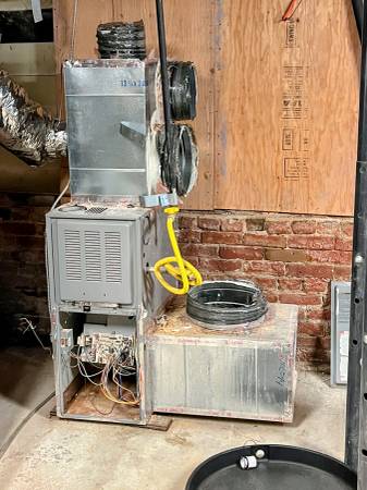 Day and Night Gas Forced Air Furnace 1