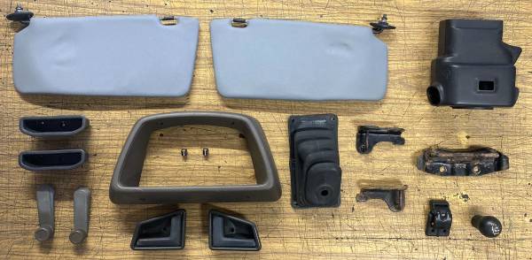 Geo Tracker  Suzuki Sidekick Samurai PARTS 1