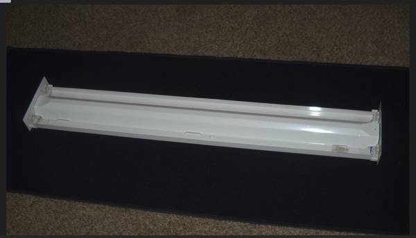 Exterior Ceiling Light Fixture 4-ft Fluorescent Ballast Vintage 1980s 1