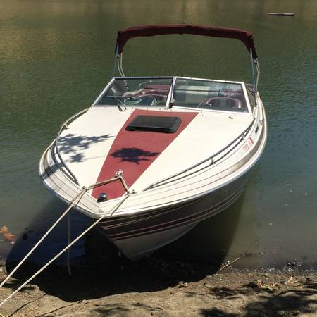 1984 Wellcract de 23’ con cabina cerrada - $7,500 (belmont)63438663979267122