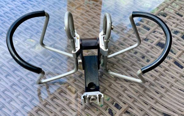 Soporte de sillín XLab Wing con portabidón triple - $40 (Seattle/Georgetown)63470087317377122