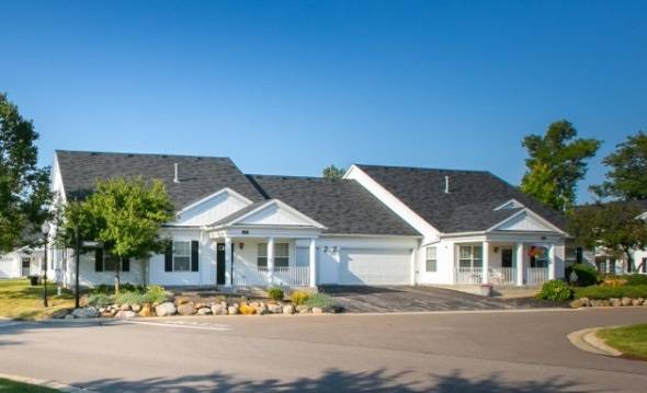 $2,210 / 3br - 1214ft2 - Amplio departamento de 3 habitaciones en el distrito escolar de Avon (Avon)63860364111875120