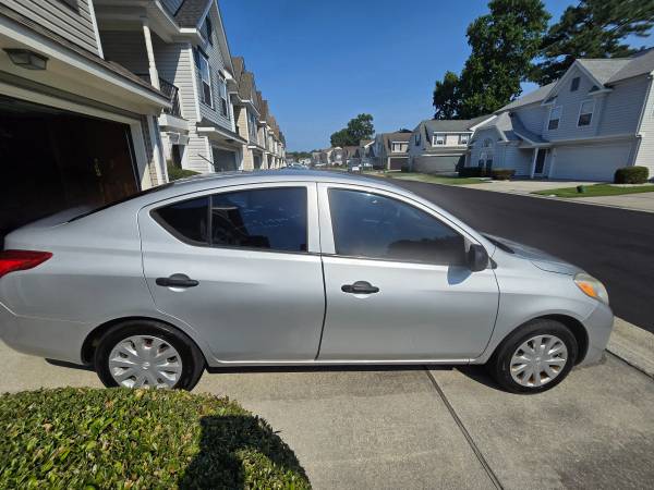 2014 Nissan Versa - $4,000 (Towne Center)63621666706433122