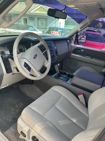 2012 Ford Expedition - $6,800 (Tucker)63620642291715124