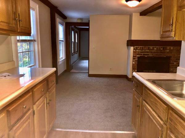 $2,000 / 1br - 1150ft2 - Andover HEATED One Bedroom in Quiet Building in Andover's Historic Mil (Andover)63656294979457120