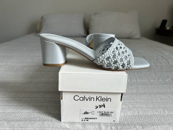 Calvin Klein sandals, Brianny, light blue gray, size 6.5 1