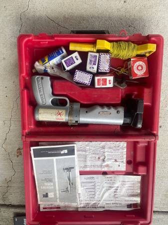 Speed fastener Stud driver model 825 1