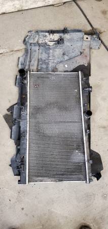 2013 Subaru Legacy 2.5 AOD OEM radiator 1