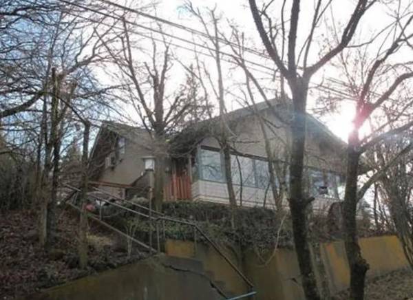 Spacious 4 bed 2 bath house for rent 1