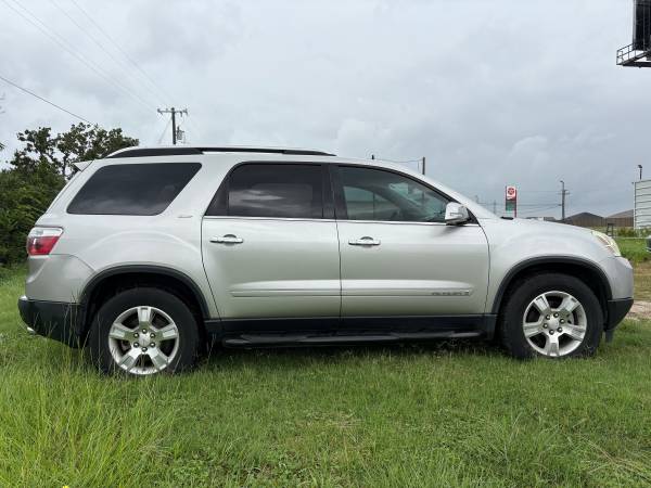 2007 gmc acadia 3row - $6,50063439741635329123