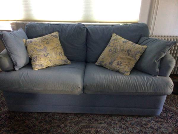 FREE love seat - pull out full size sleeper 1