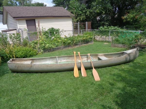 14 foot canoe 1