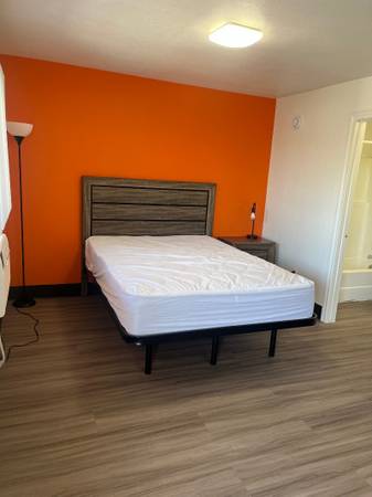 $274 Bañera de hidromasaje, Servicios postales, Calefacción incluida63906677830147120