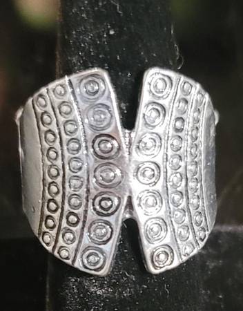 Short Corset Silver Tone Ring By Paparazzi 1