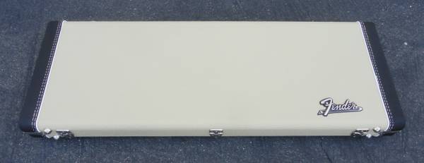 Fender Stratocaster/Telecaster Case - Blond W/ Big Amp Logo & Teal Int 1