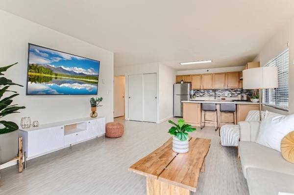 $2,065 / 2br - 950ft2 - Your Next Chapter • 2BR at Linc301 • $99 Deposit + No Fees (Downtown Portland)63820763081987123