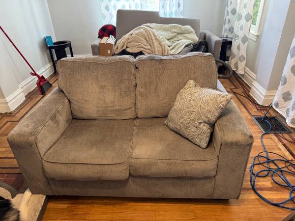 Gray couch 1